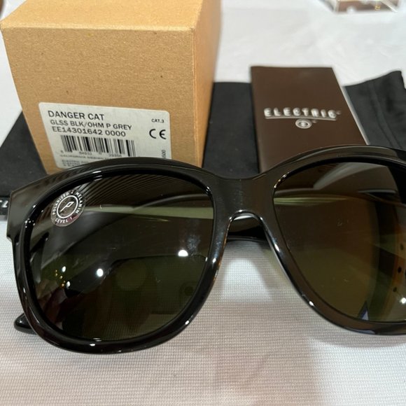 Electric Danger Cat polarized sunglasses (gloss black frame/grey lenses) - Picture 6 of 6